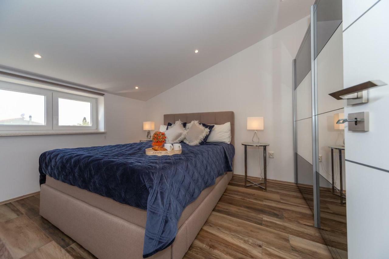 Apartment Antonio Biograd Na Moru Exterior photo